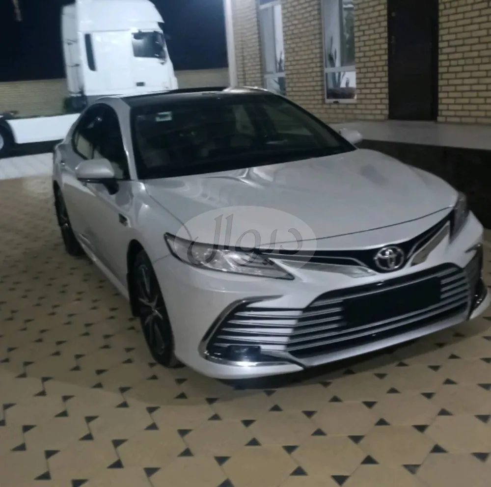 تویوتا کمری مدل ۱۲۰۱۵